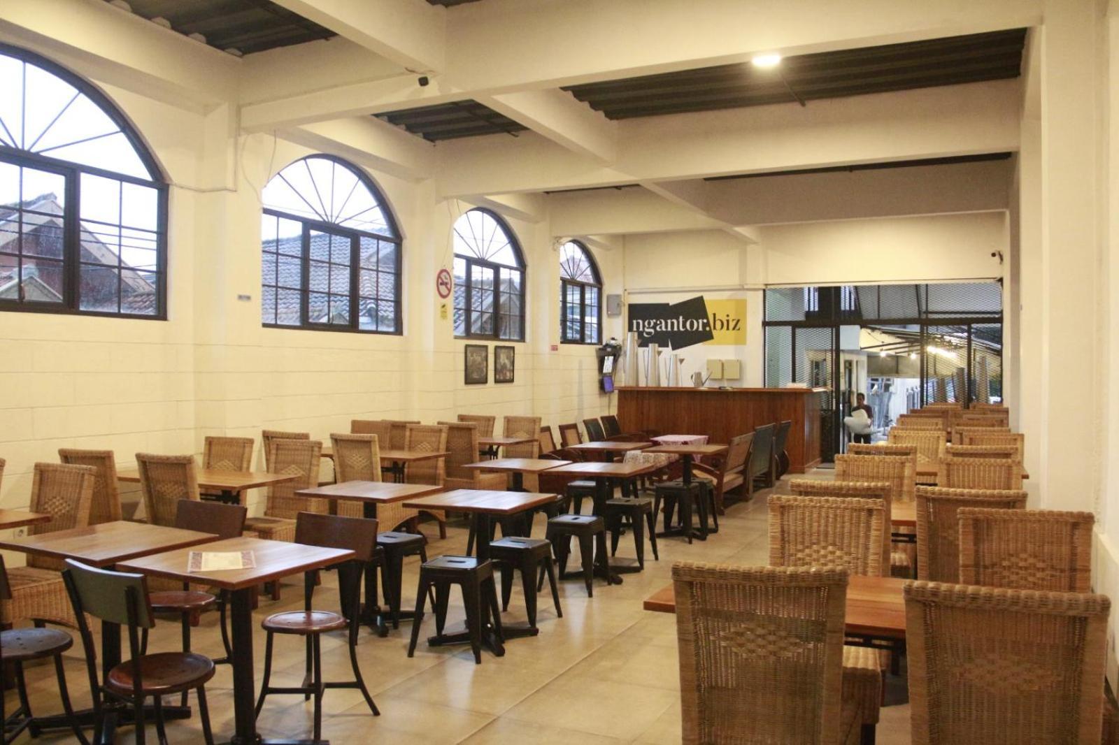 Bu Sepuh Guesthouse Sangkanurip Luaran gambar
